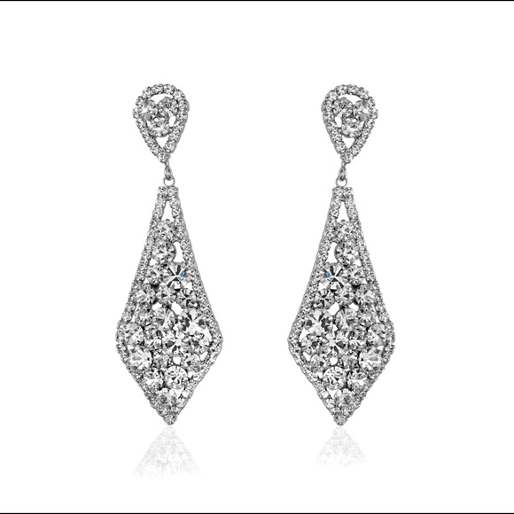 Crystal dangling chandelier earrings - Picture 1 of 3